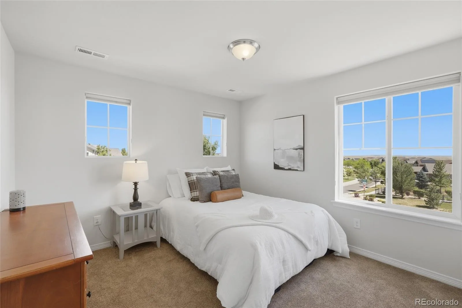 7940 S Blackstone Parkway Aurora CO 80016 MLS #REC1815522 06142026203817 1600 24