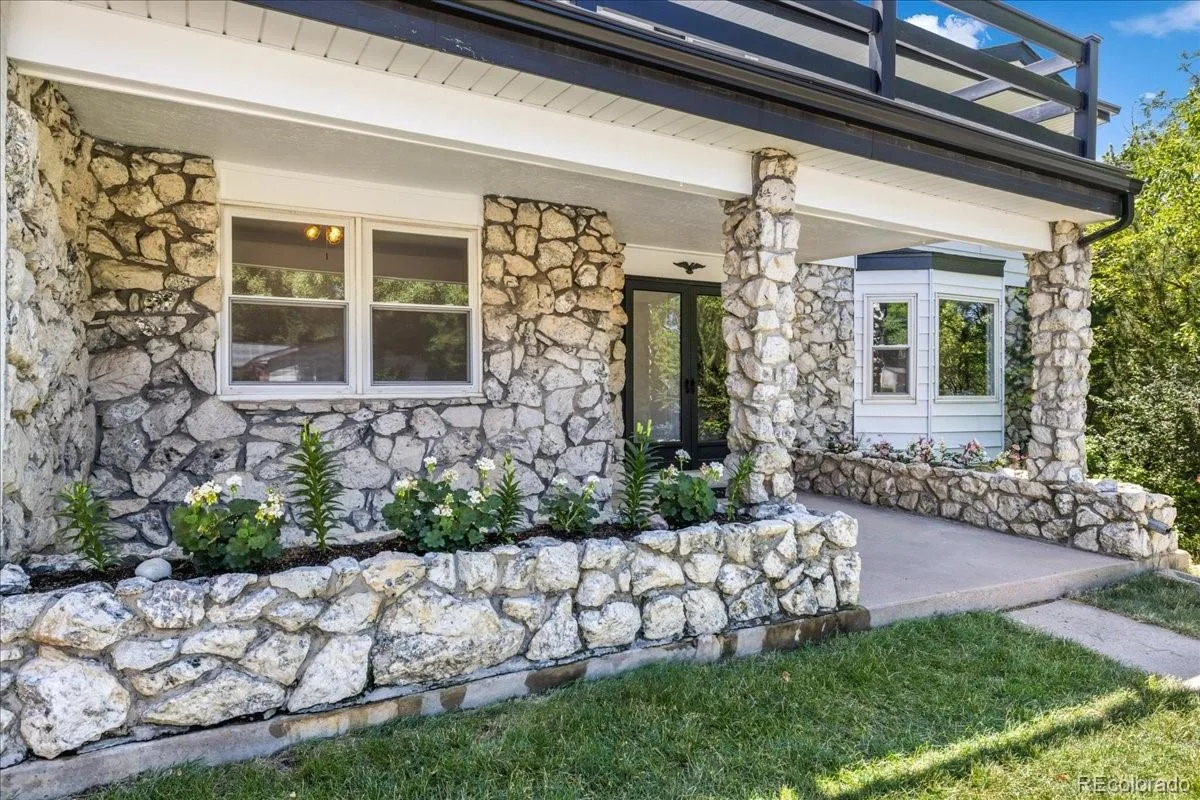 1424 E Fremont N Circle Centennial CO 80122 | MLS #REC1817952 08072026003631 1200 29