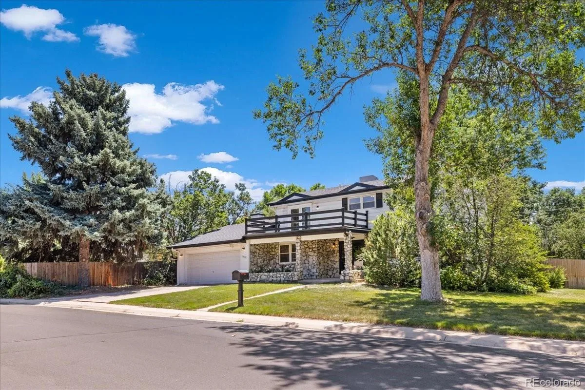 1424 E Fremont N Circle Centennial CO 80122 | MLS #REC1817952 08072026003631 1200 35