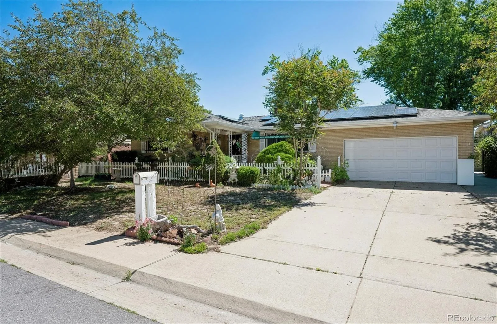5014 Scranton Court Denver CO 80239 | MLS #REC1819749 06092026073708 1600 1