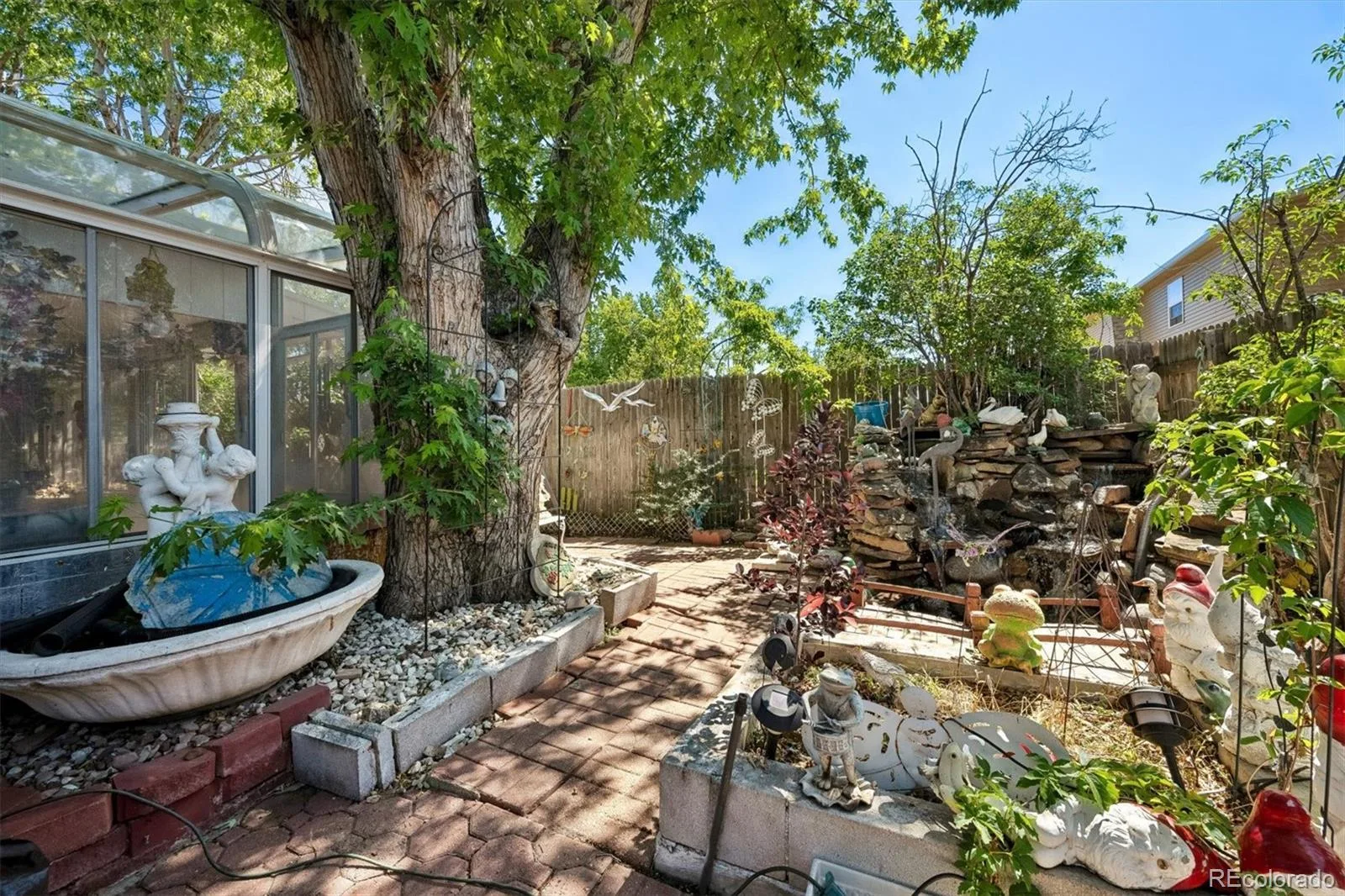 5014 Scranton Court Denver CO 80239 | MLS #REC1819749 06092026073708 1600 15