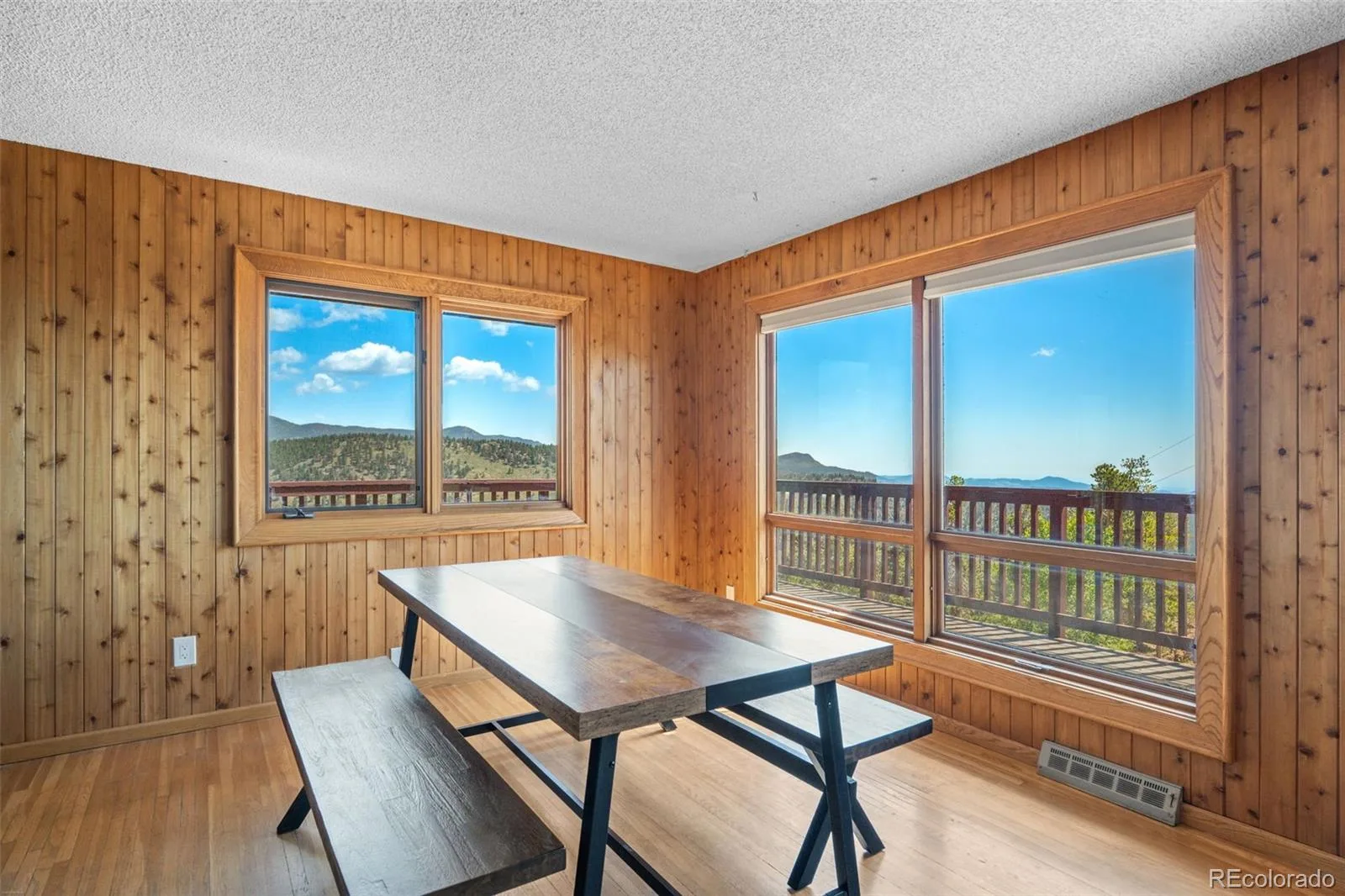 848 Aspen Drive Evergreen CO 80439 | MLS #REC1822630 06172026212329 1600 12