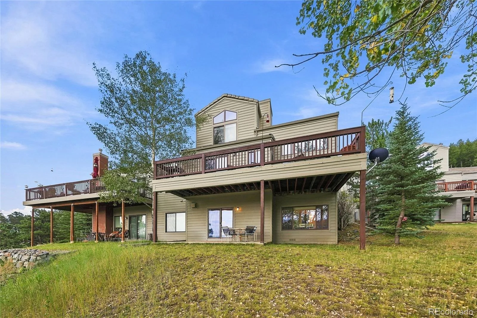 786 Chimney Creek Drive #B Golden CO 80401 | MLS #REC1825265 08282026193727 1600 32