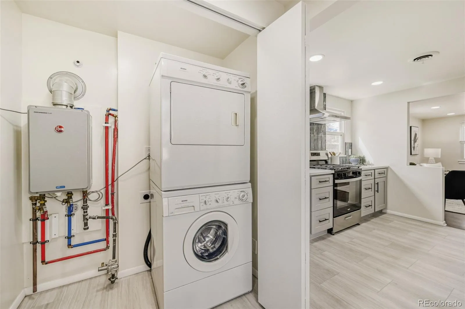 04082026230647 1600 17