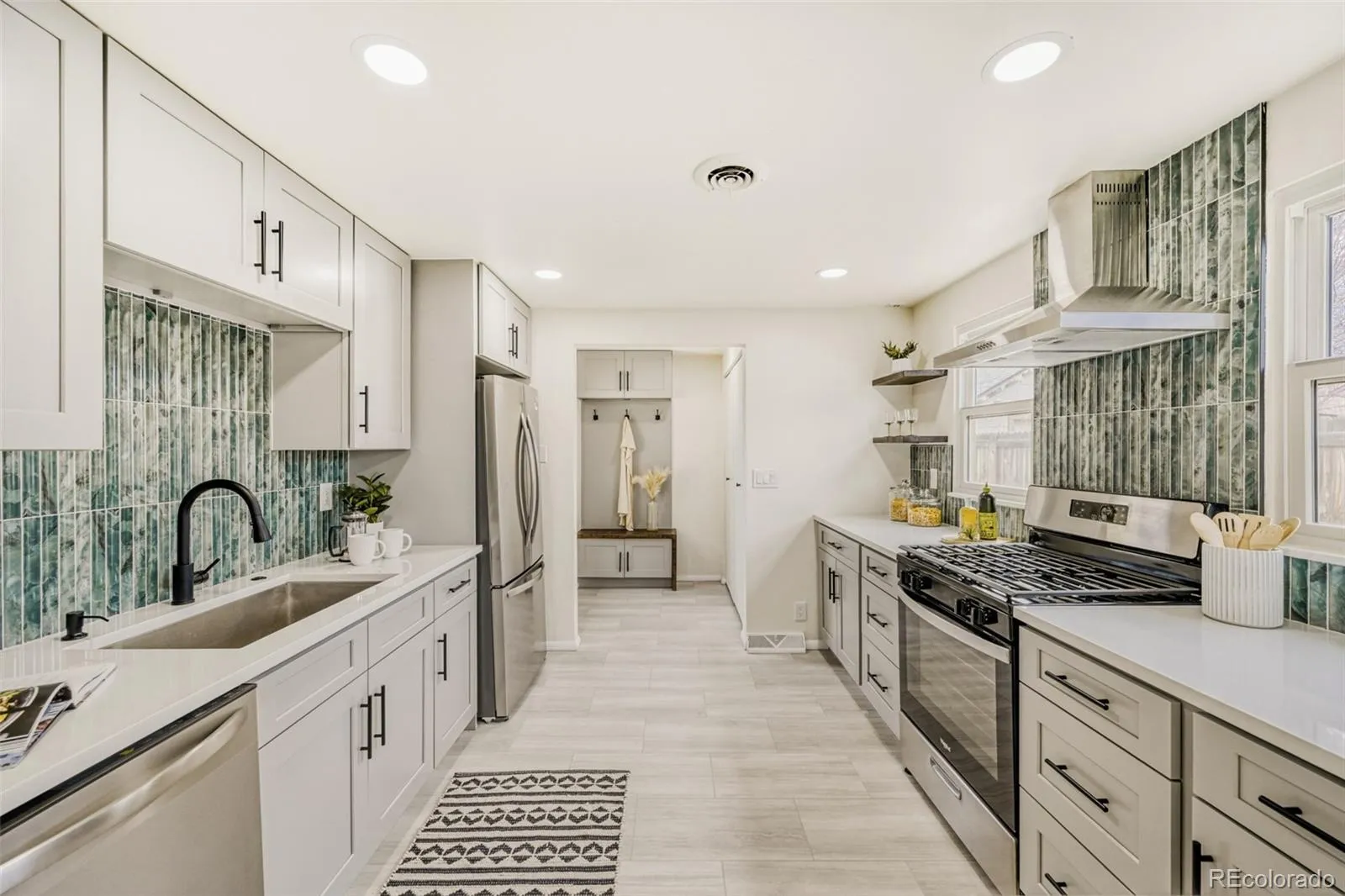 04082026230647 1600 2