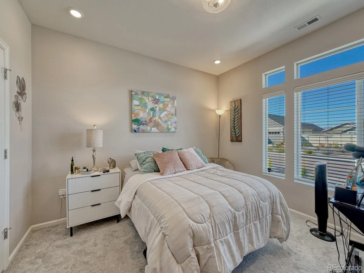 5122 N Quemoy Court Aurora CO 80019 | MLS #REC1832823 10102026150121 1200 19