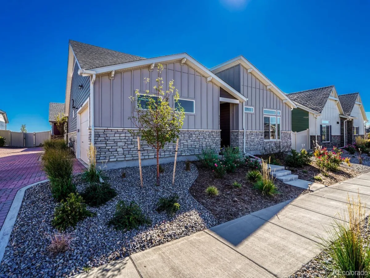 5122 N Quemoy Court Aurora CO 80019 | MLS #REC1832823 10102026150121 1200 2