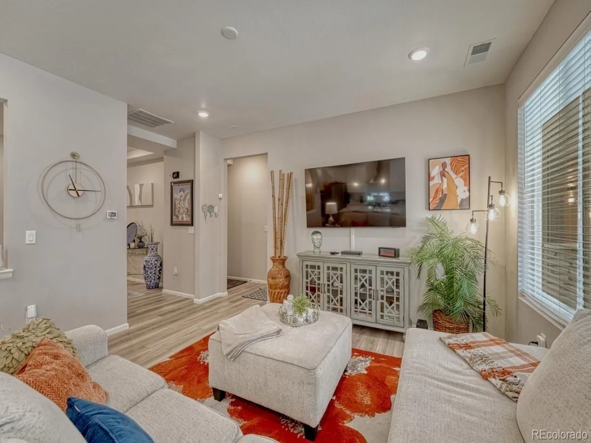5122 N Quemoy Court Aurora CO 80019 | MLS #REC1832823 10102026150121 1200 8