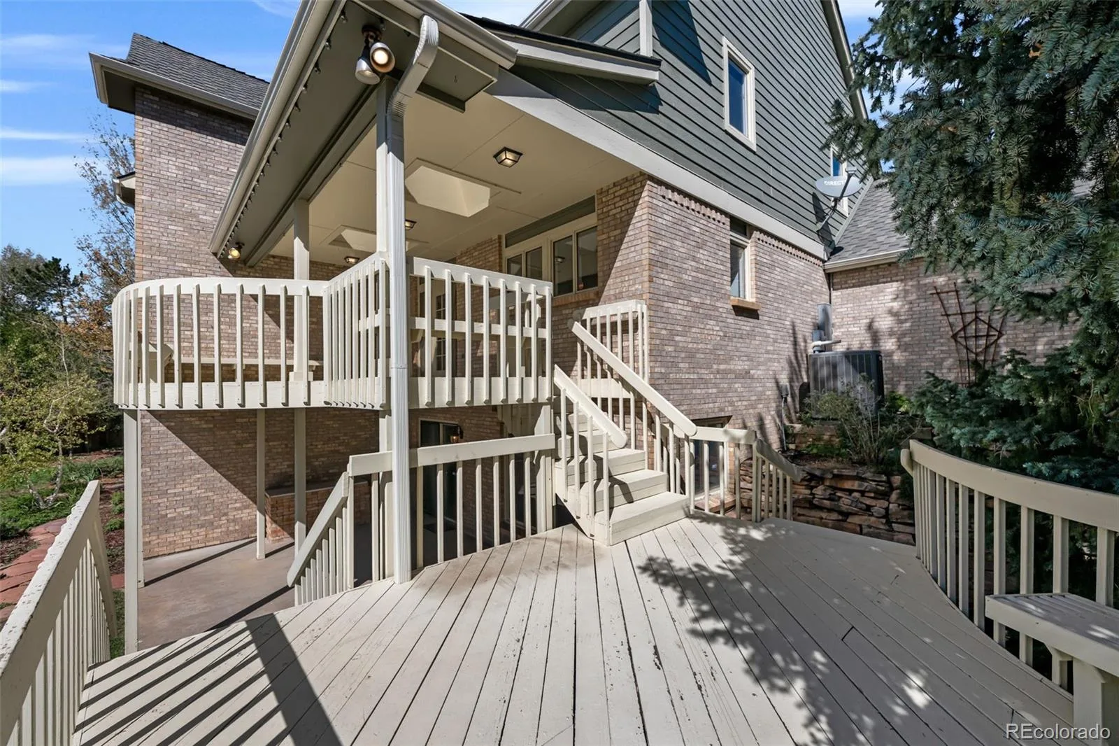 5694 S Laredo Street Centennial CO 80015 | MLS #REC1833830 10092026192409 1600 41