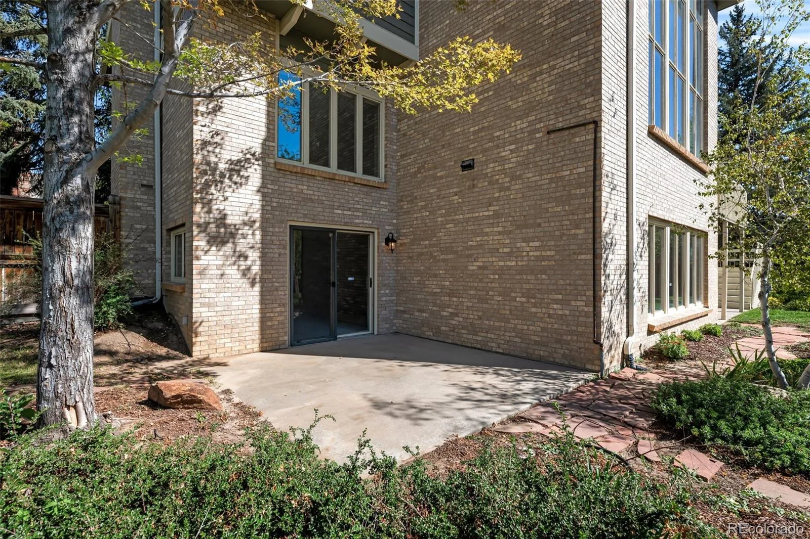 5694 S Laredo Street Centennial CO 80015 | MLS #REC1833830 10092026192409 1600 43