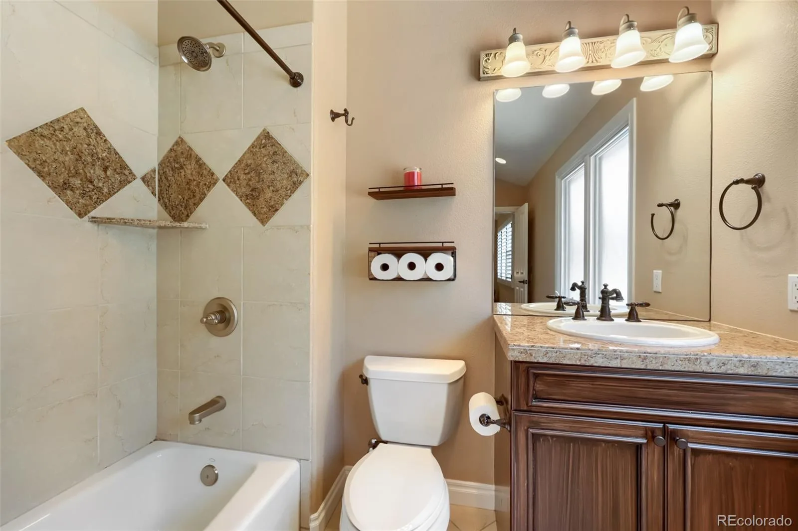 10 S Madison Street Denver CO 80209 MLS #REC1834562 06102026211010 1600 21