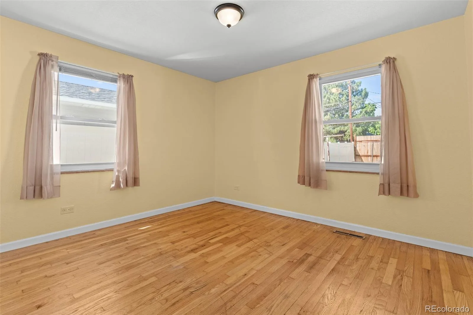 4985 Tejon Street Denver CO 80221 | MLS #REC1839875 08262026150311 1600 24