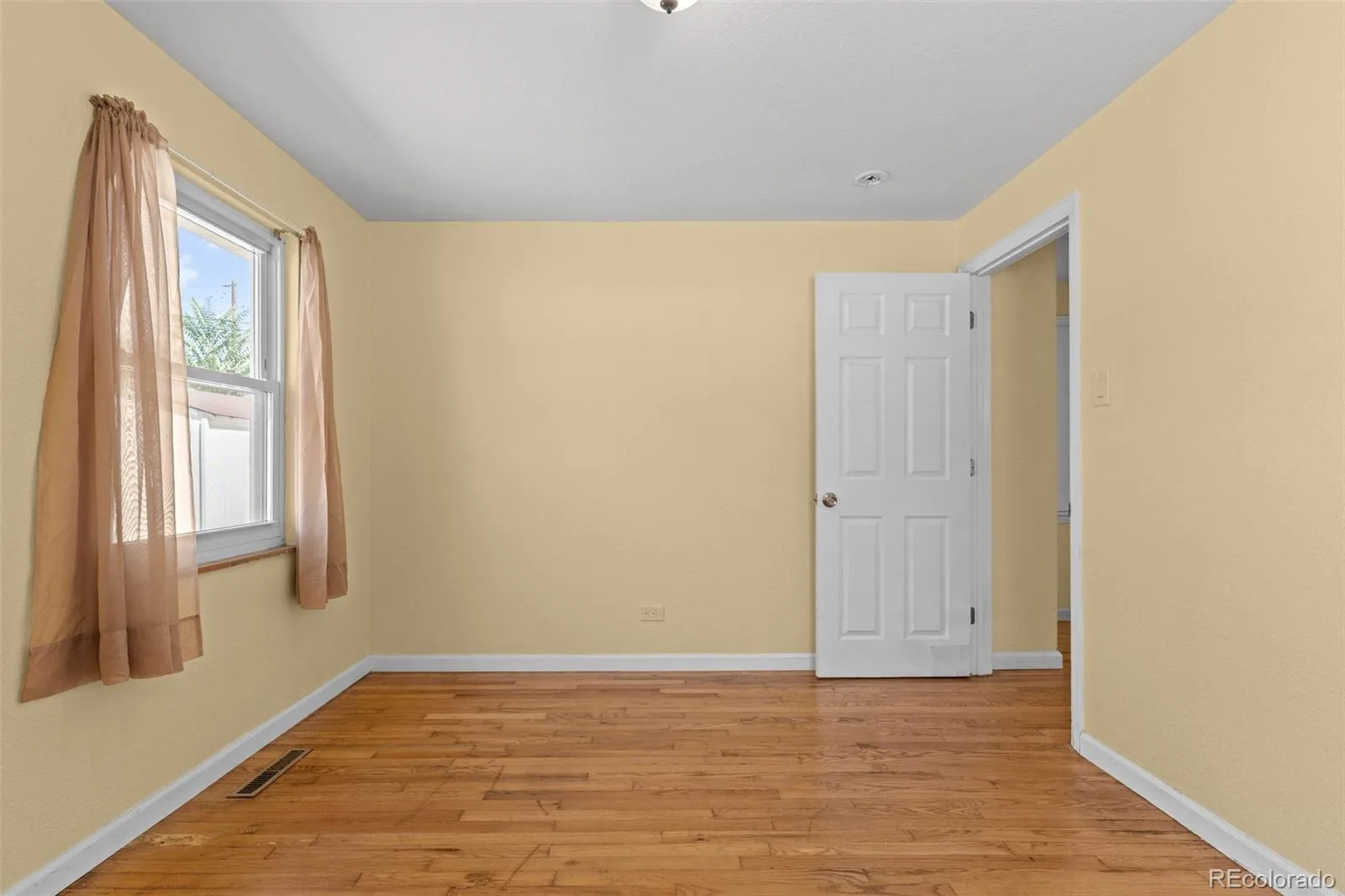 4985 Tejon Street Denver CO 80221 | MLS #REC1839875 08262026150311 1600 26