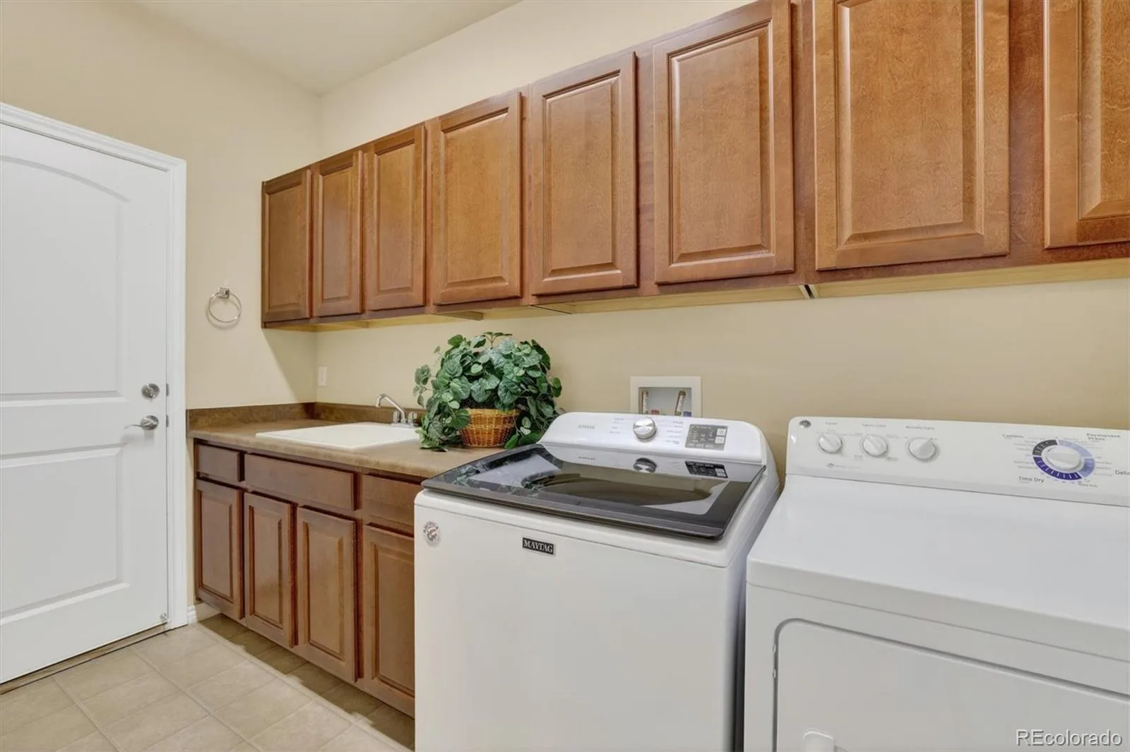 19355 E Stanford Avenue Aurora CO 80015 | MLS #REC1841470 06112026205422 1600 28