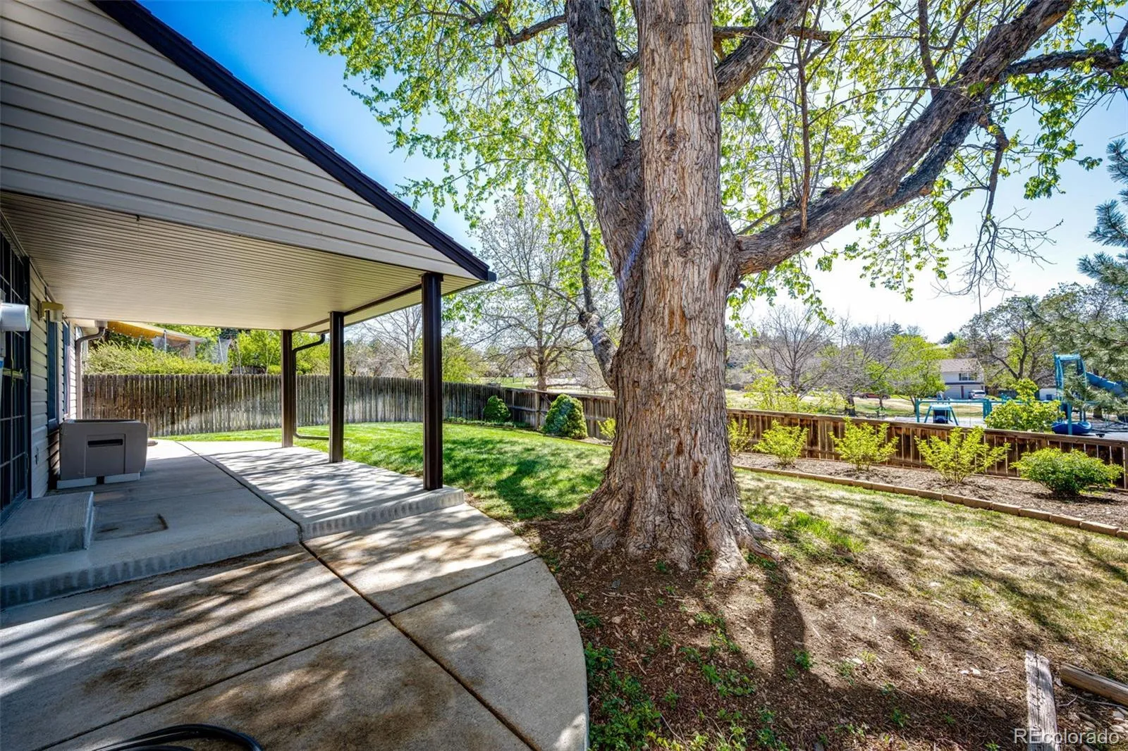6360 S Jasmine Way Centennial CO 80111 MLS #REC1842153 05152026055320 1600 41