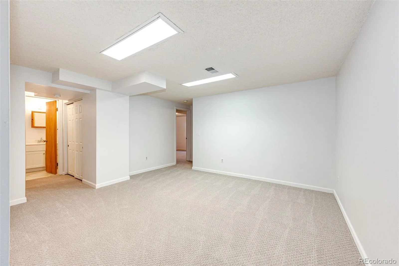 6360 S Jasmine Way Centennial CO 80111 MLS #REC1842153 07072026194204 1600 36