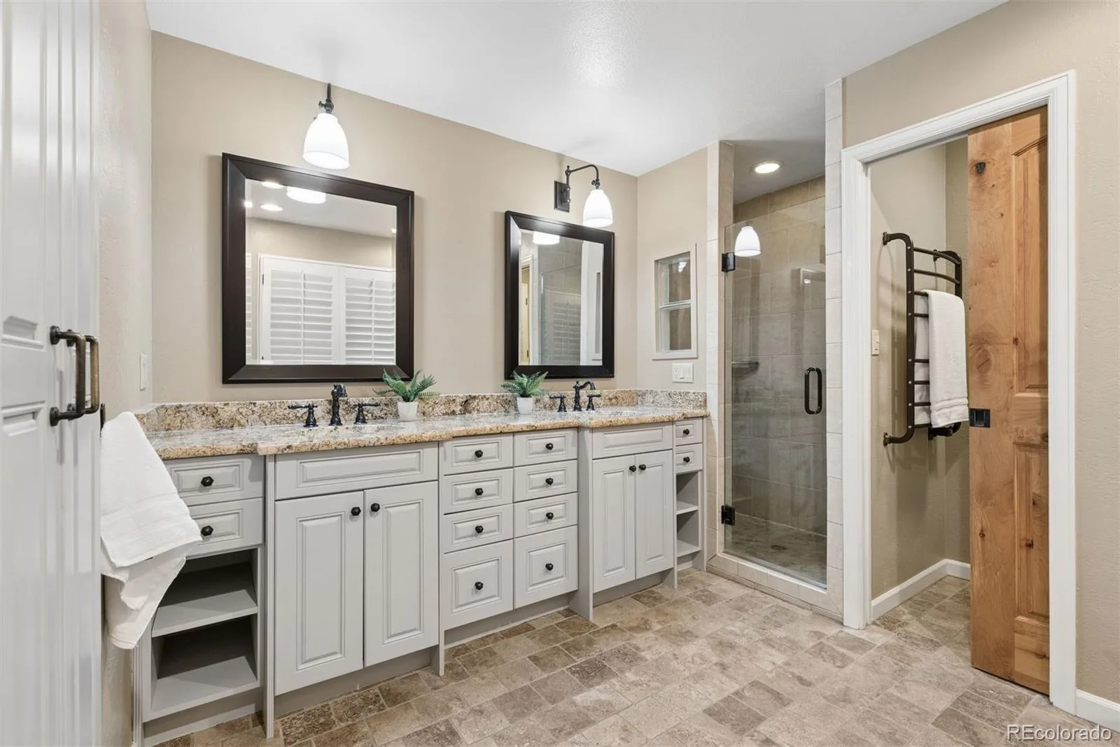 498 Columbine Street #9 Denver CO 80206 MLS #REC1842170 06092026073426 1600 23