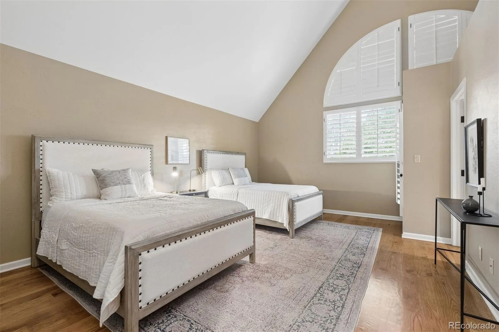 498 Columbine Street #9 Denver CO 80206 MLS #REC1842170 06092026073426 1600 27