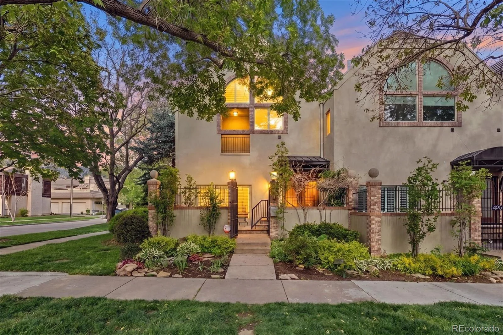498 Columbine Street #9 Denver CO 80206 MLS #REC1842170 06092026073426 1600 36