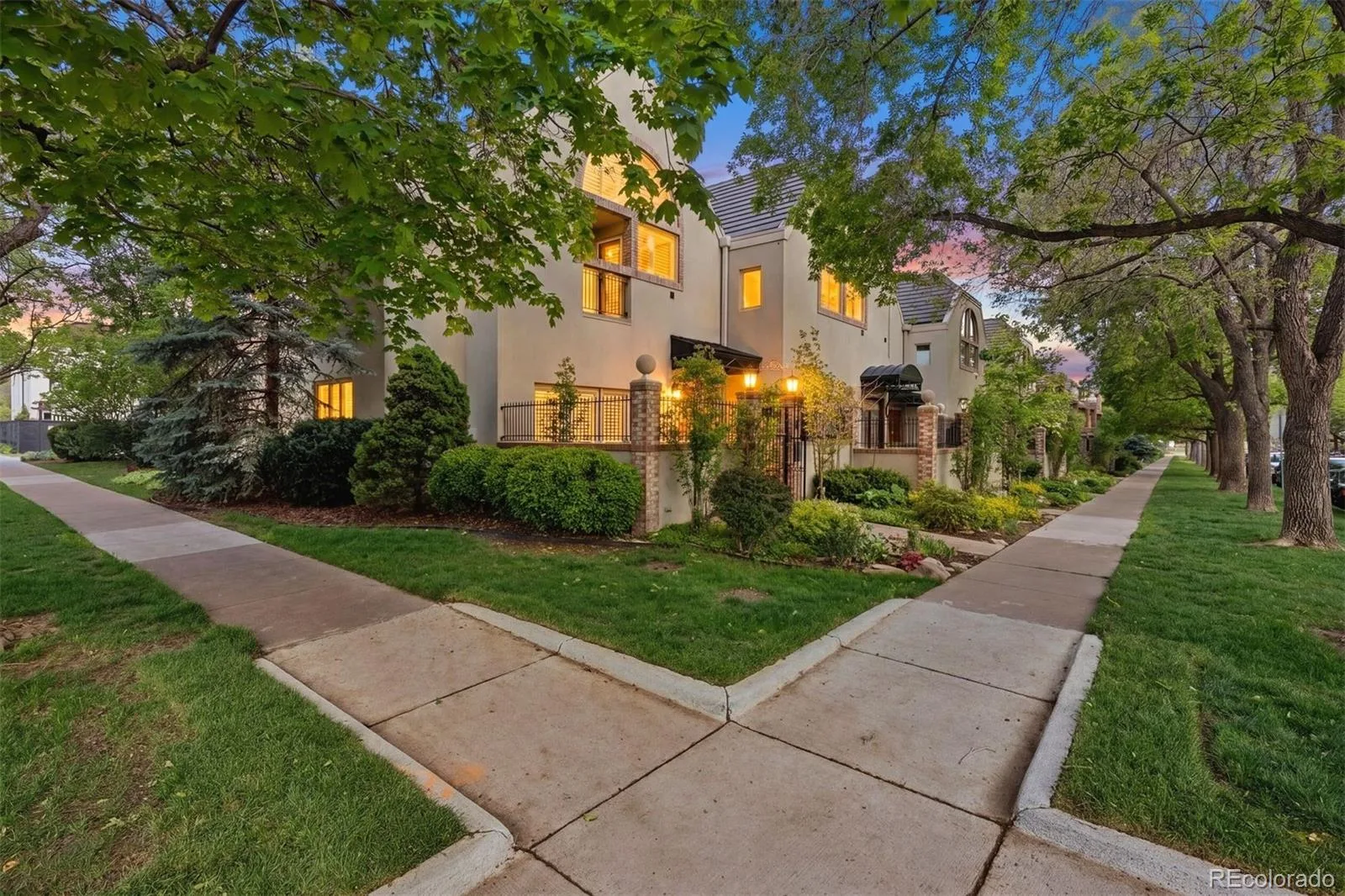498 Columbine Street #9 Denver CO 80206 MLS #REC1842170 06092026073426 1600 37