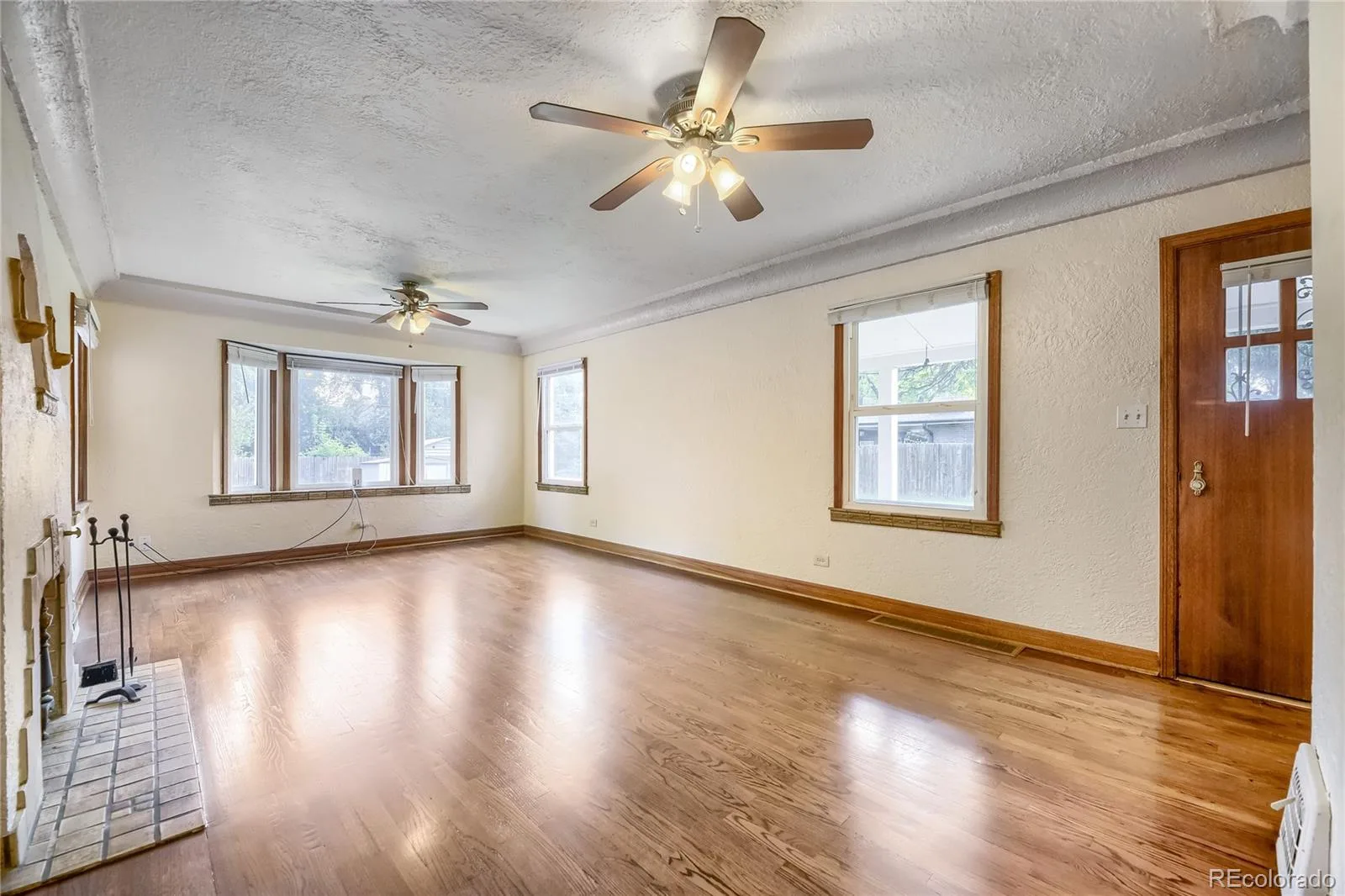 7050 W 5th Avenue Lakewood CO 80226 MLS #REC1842258 06092026160757 1600 9