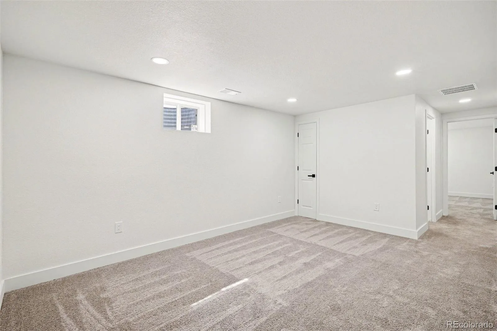11915 E Arizona Drive Aurora CO 80012 | MLS #REC1842443 08202026000612 1600 15