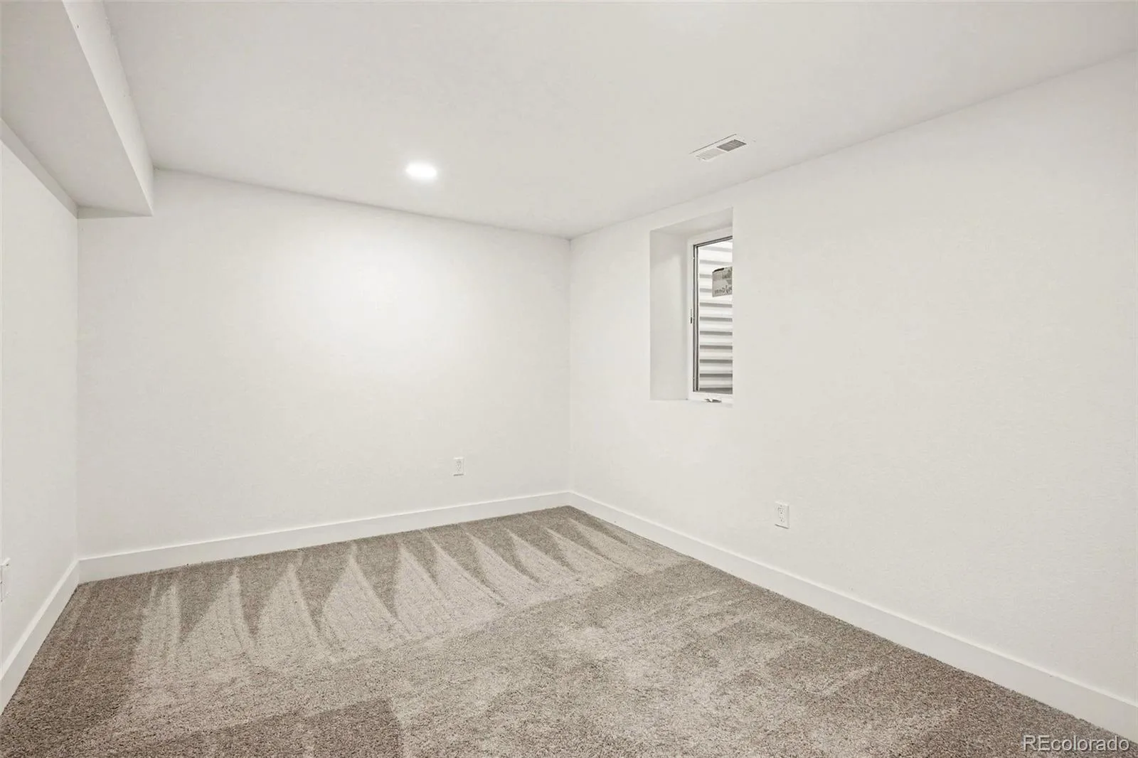 11915 E Arizona Drive Aurora CO 80012 | MLS #REC1842443 08202026000612 1600 17