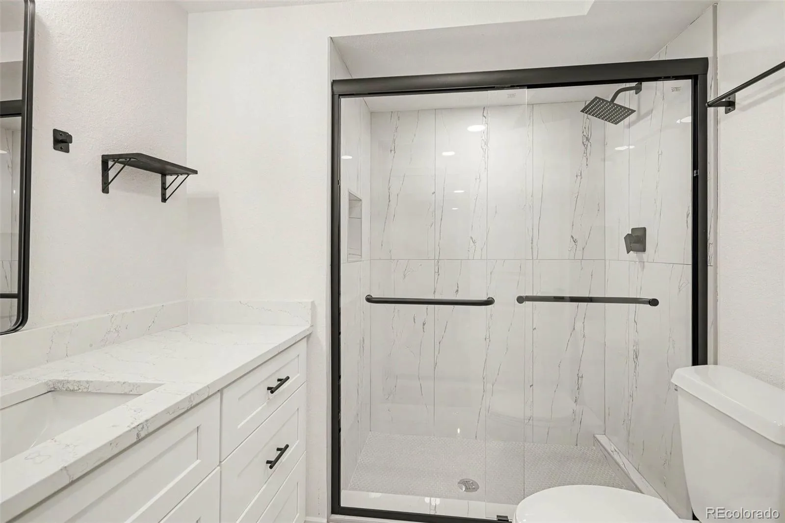 11915 E Arizona Drive Aurora CO 80012 | MLS #REC1842443 08202026000612 1600 19