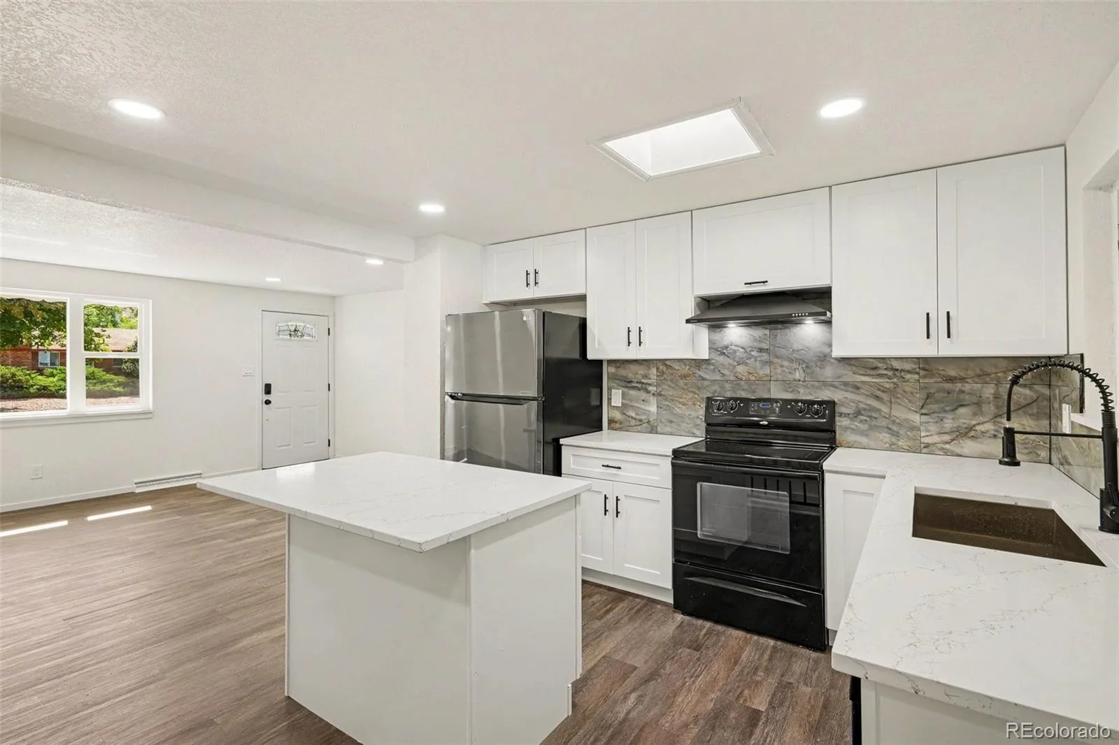 11915 E Arizona Drive Aurora CO 80012 | MLS #REC1842443 08202026000612 1600 2