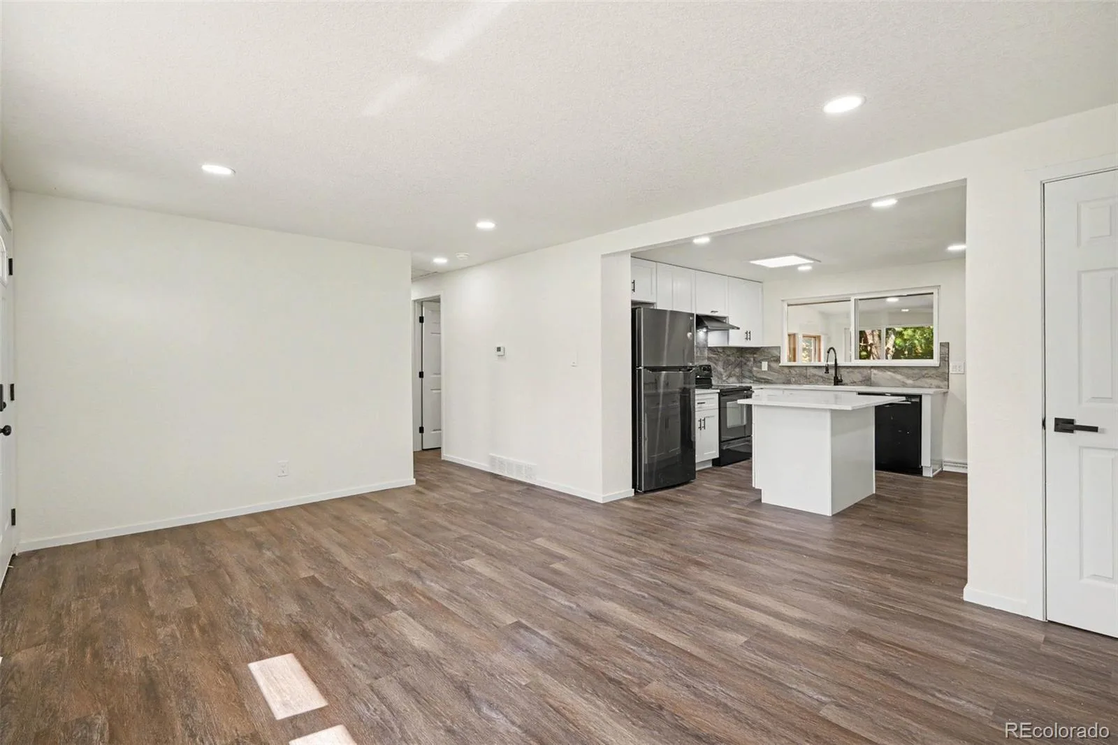 11915 E Arizona Drive Aurora CO 80012 | MLS #REC1842443 08202026000612 1600 4