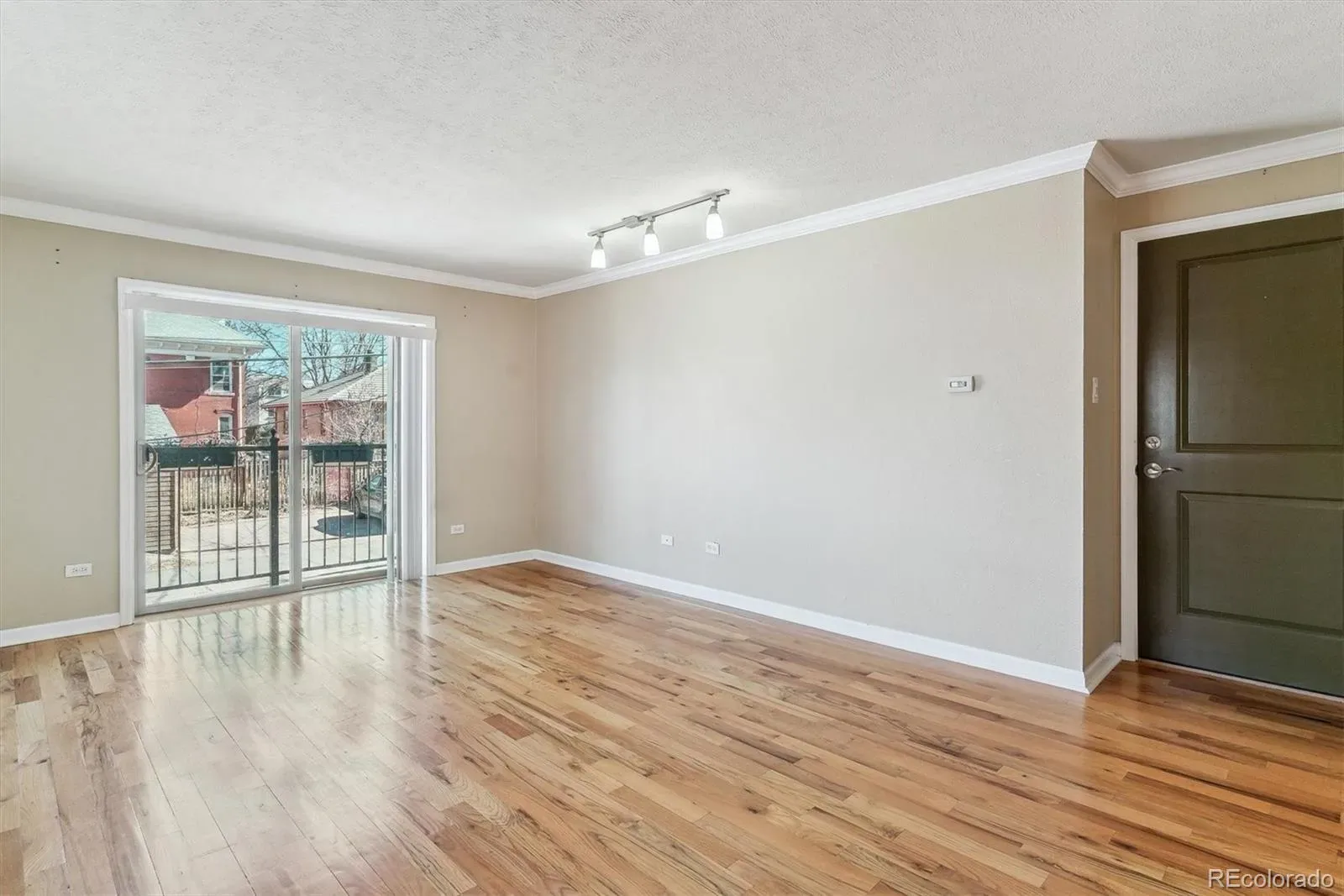1330 Elizabeth Street #8 Denver CO 80206 MLS #REC1845053 03102026195131 1600 2