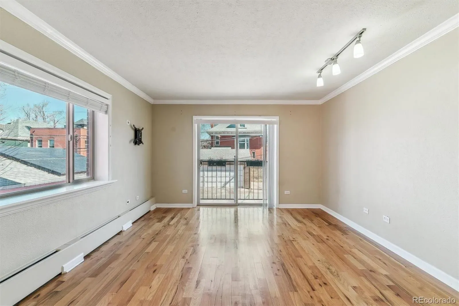 1330 Elizabeth Street #8 Denver CO 80206 MLS #REC1845053 03102026195131 1600 3