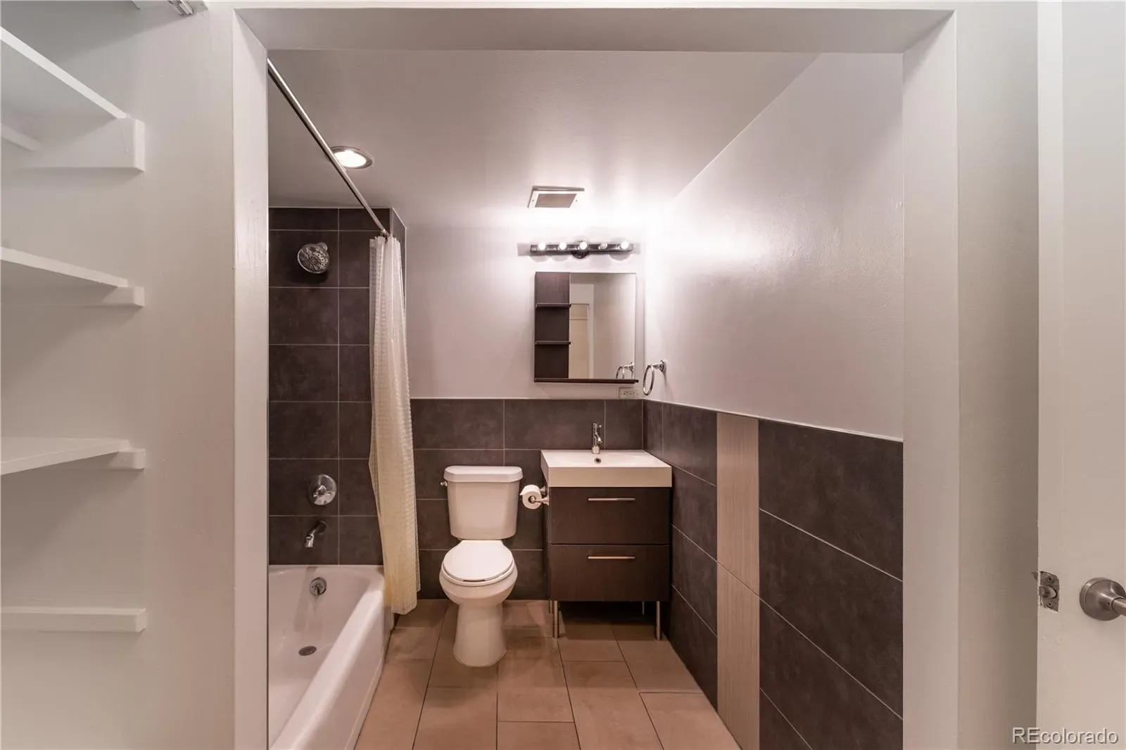 830 N Sherman Street #105 Denver CO 80203 MLS #REC1846796 03282026160931 1600 19