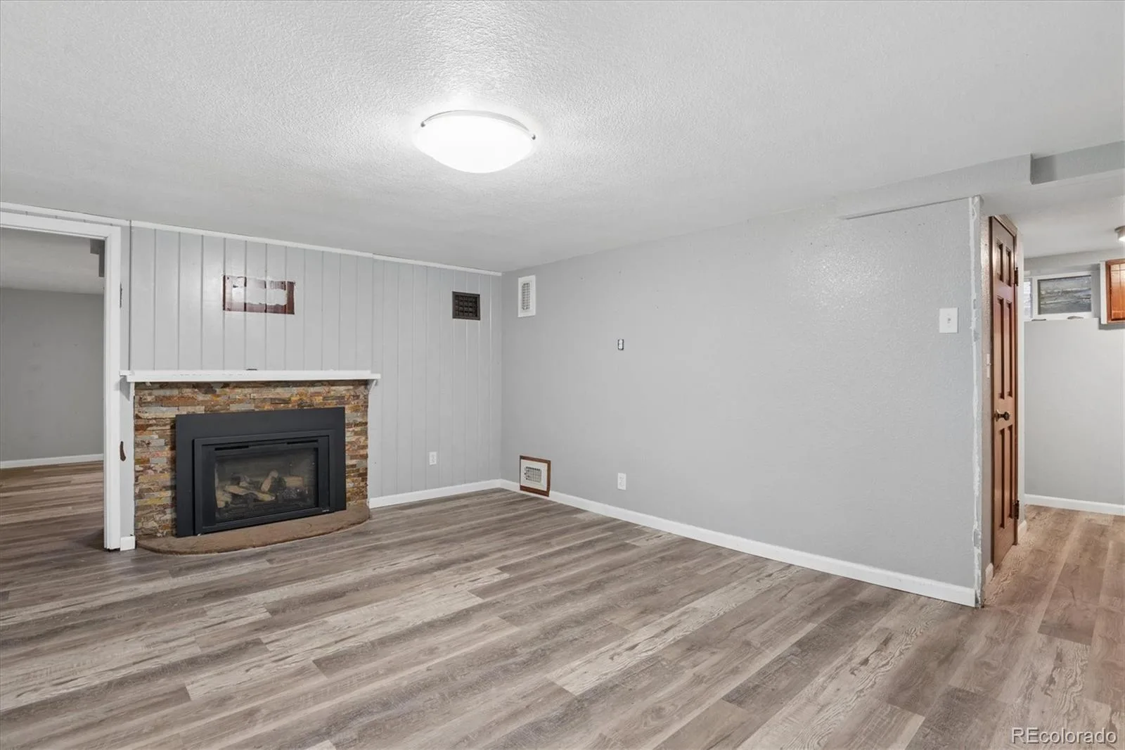 9305 W 5th Avenue Lakewood CO 80226 | MLS #REC1848389 07212026153302 1600 25