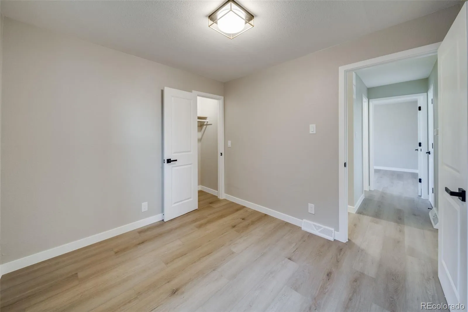 1741 Kingston Street Aurora CO 80010 MLS #REC1848993 05142026000431 1600 10