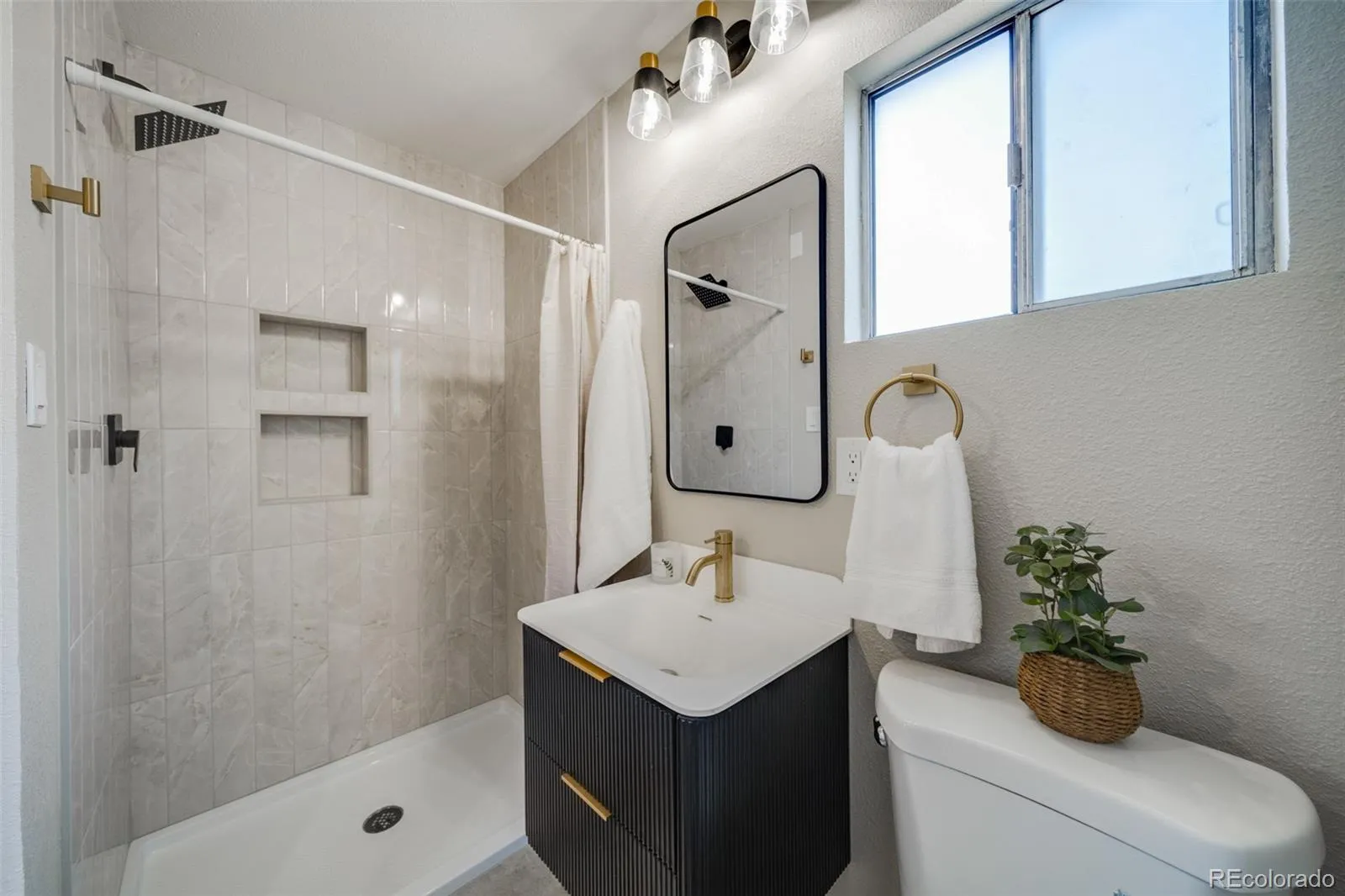 1741 Kingston Street Aurora CO 80010 MLS #REC1848993 05142026000431 1600 8