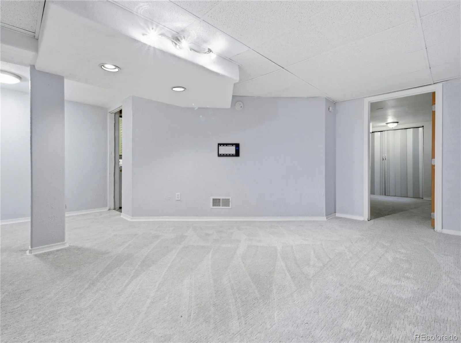 4921 Beach Court Denver CO 80221 | MLS #REC1849378 08202026150520 1600 23