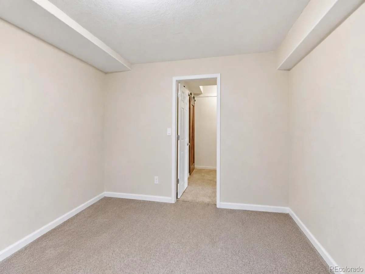 6875 S Buchanan Court Aurora CO 80016 | MLS #REC1849553 08282026163732 1200 33