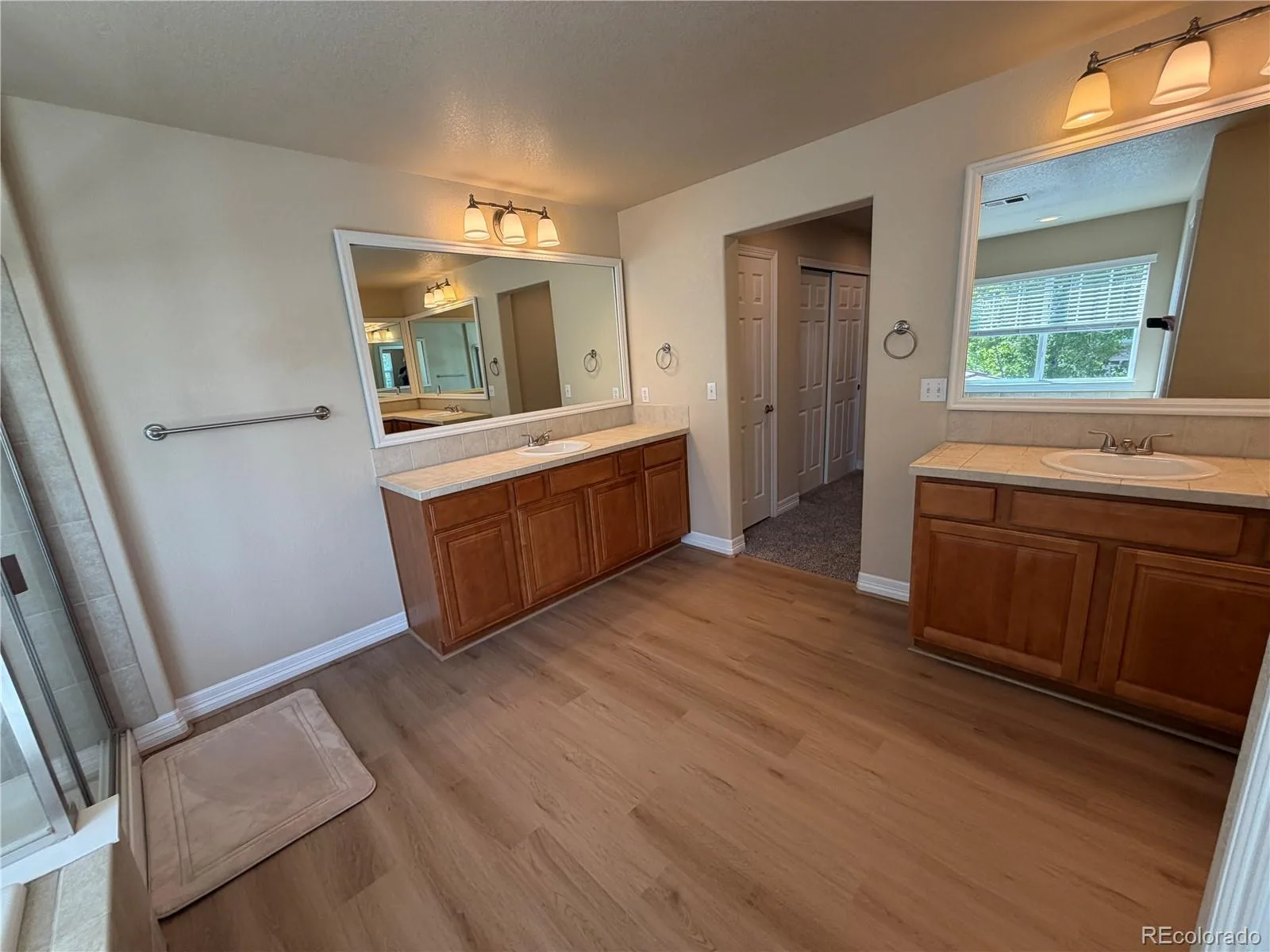 6875 S Buchanan Court Aurora CO 80016 | MLS #REC1849553 08282026163732 1600 2