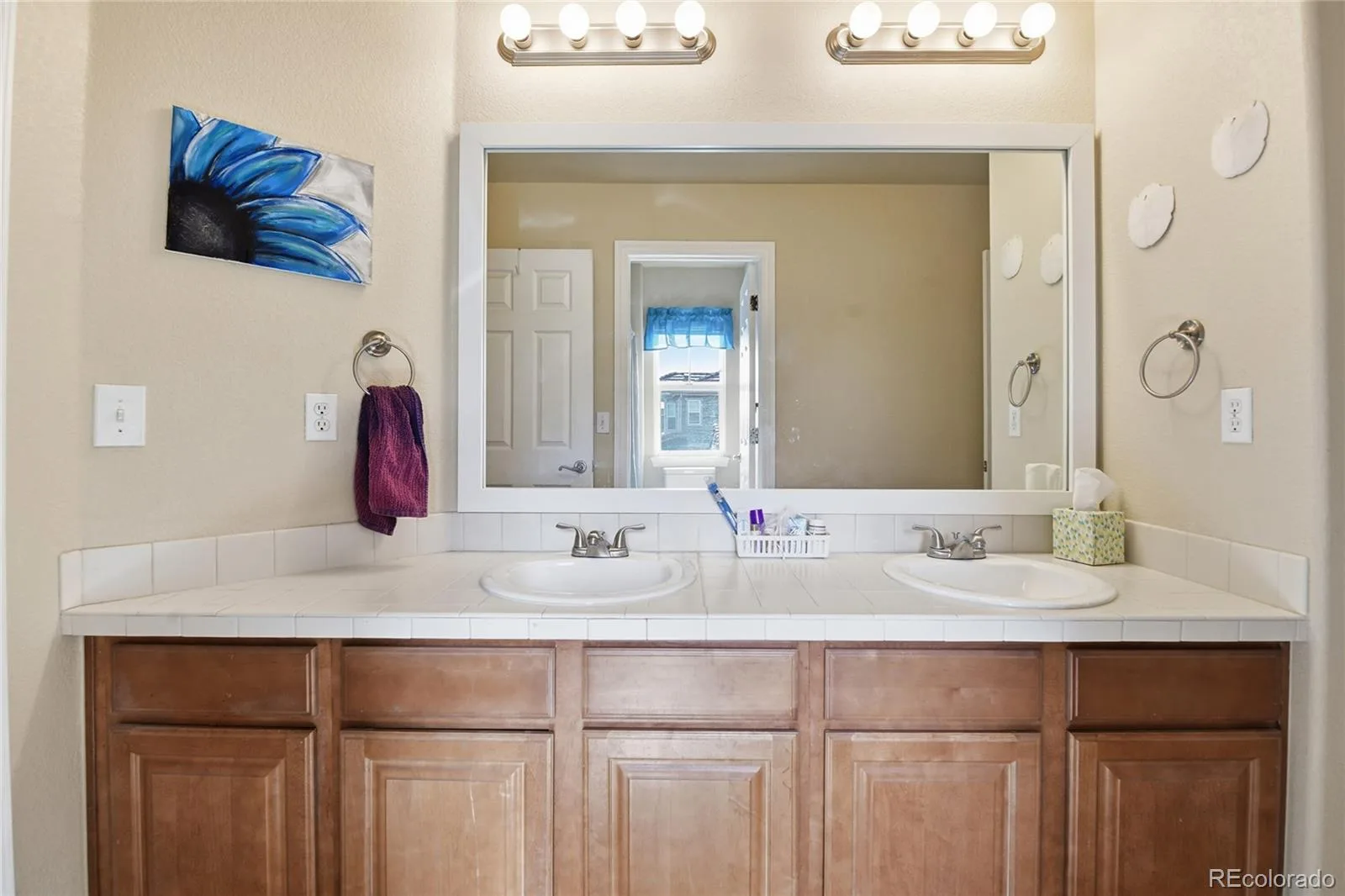 6875 S Buchanan Court Aurora CO 80016 | MLS #REC1849553 08282026163732 1600 21