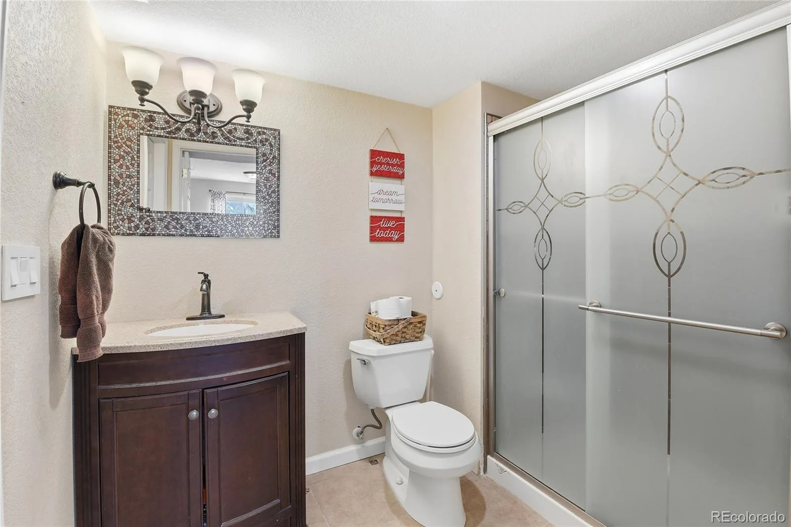 6875 S Buchanan Court Aurora CO 80016 | MLS #REC1849553 08282026163732 1600 28