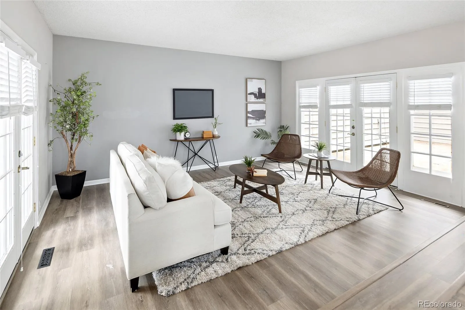 4505 S Yosemite Street #125 Denver CO 80237 | MLS #REC1850509 04072026202430 1600 19