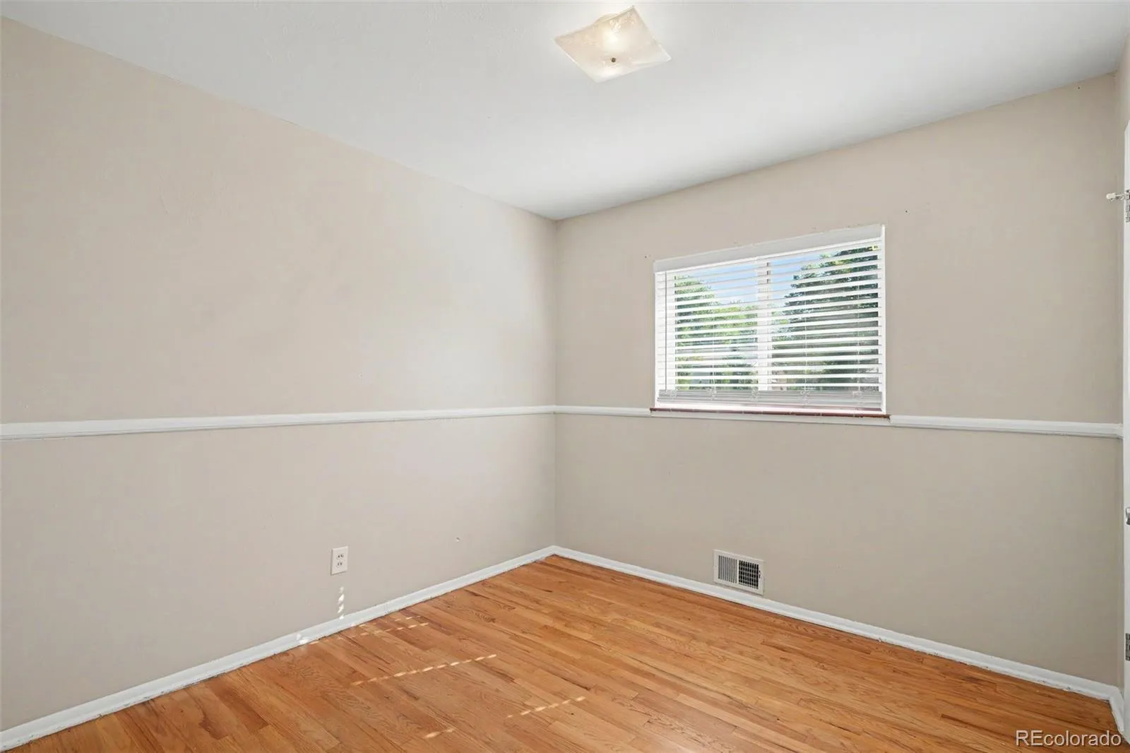 3217 S Stuart Street Denver CO 80236 MLS #REC1851000 05282026151756 1600 12