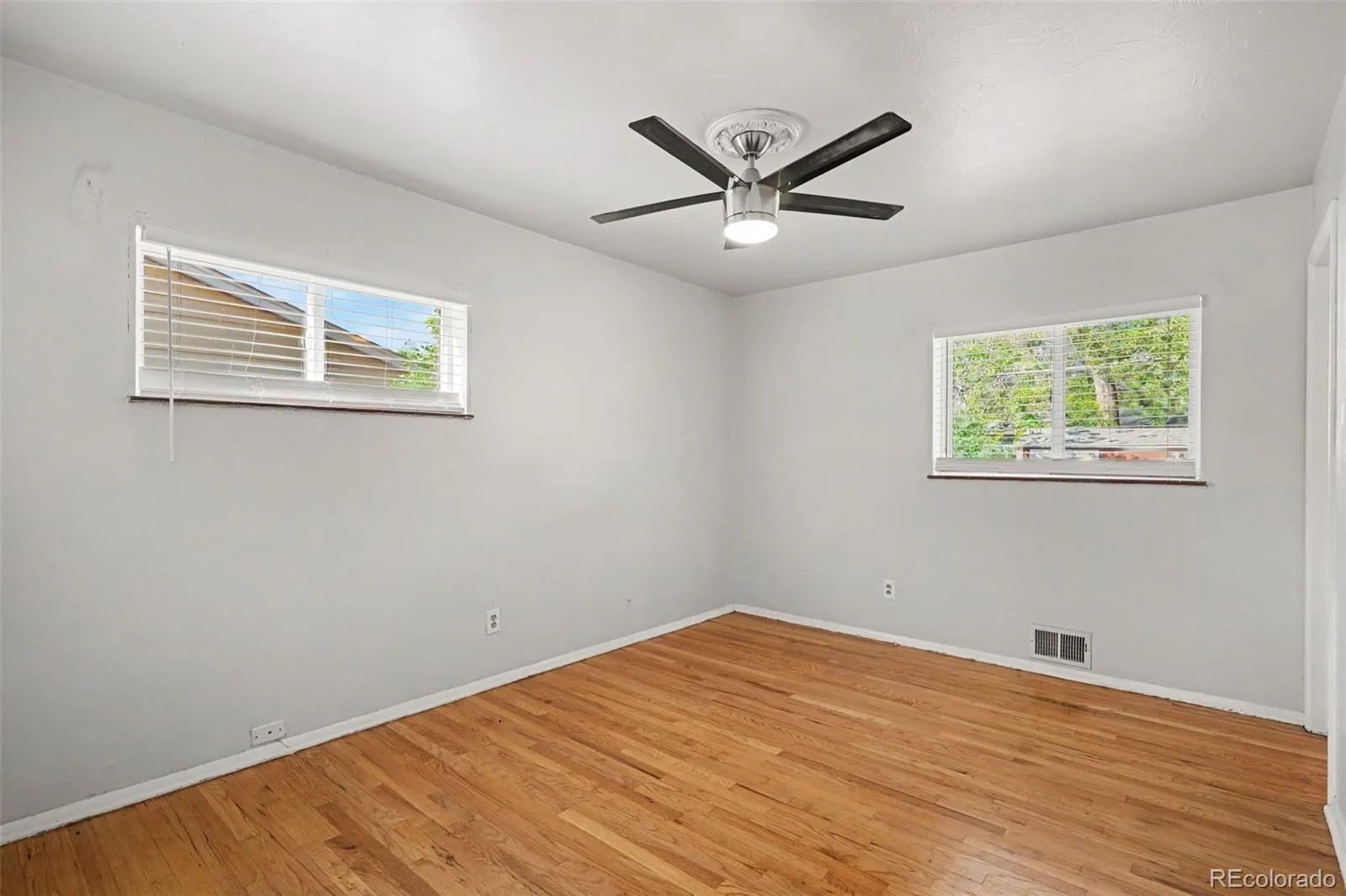 3217 S Stuart Street Denver CO 80236 MLS #REC1851000 05282026151756 1600 15