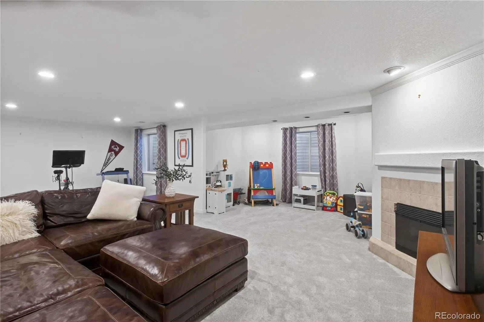 3041 Wyecliff Way Highlands Ranch CO 80126 MLS #REC1851024 06092026072544 1600 36