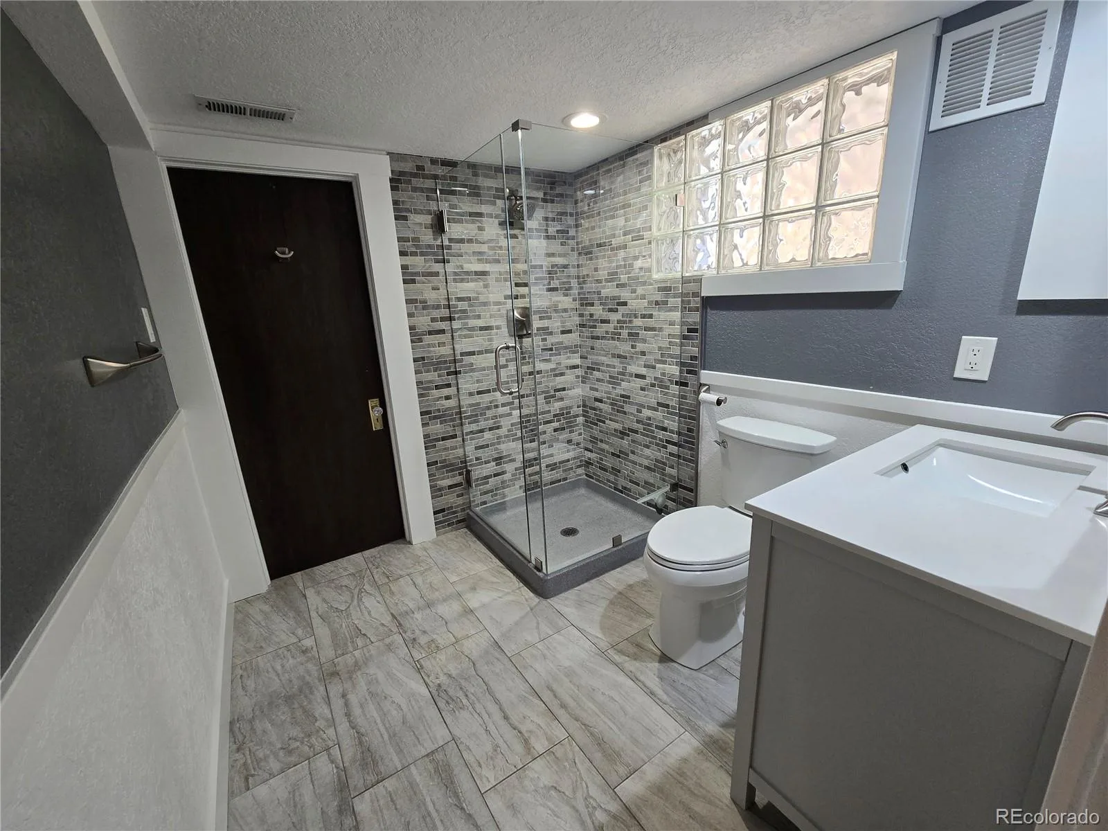 2245 Holly Street Denver CO 80207 | MLS #REC1851455 08142026152703 1600 15