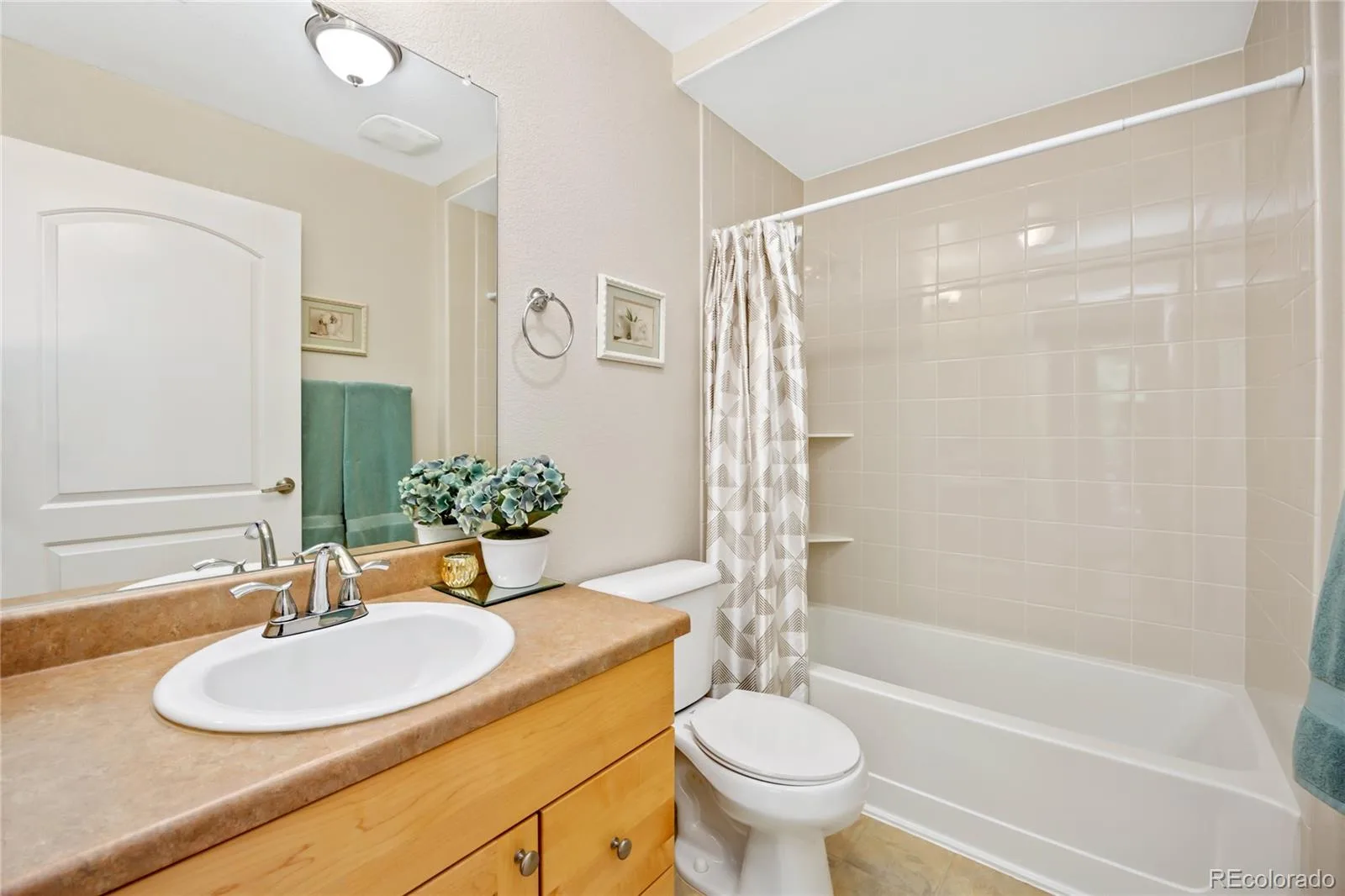8547 Gold Peak Drive #D Highlands Ranch CO 80130 | MLS #REC1852274 08032026193023 1600 15
