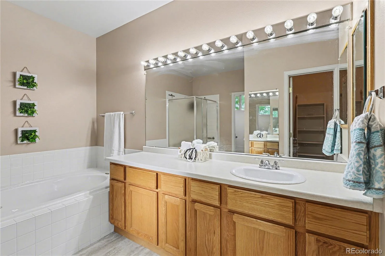 15241 W 66th Place Arvada CO 80007 | MLS #REC1853502 07272026155617 1600 12
