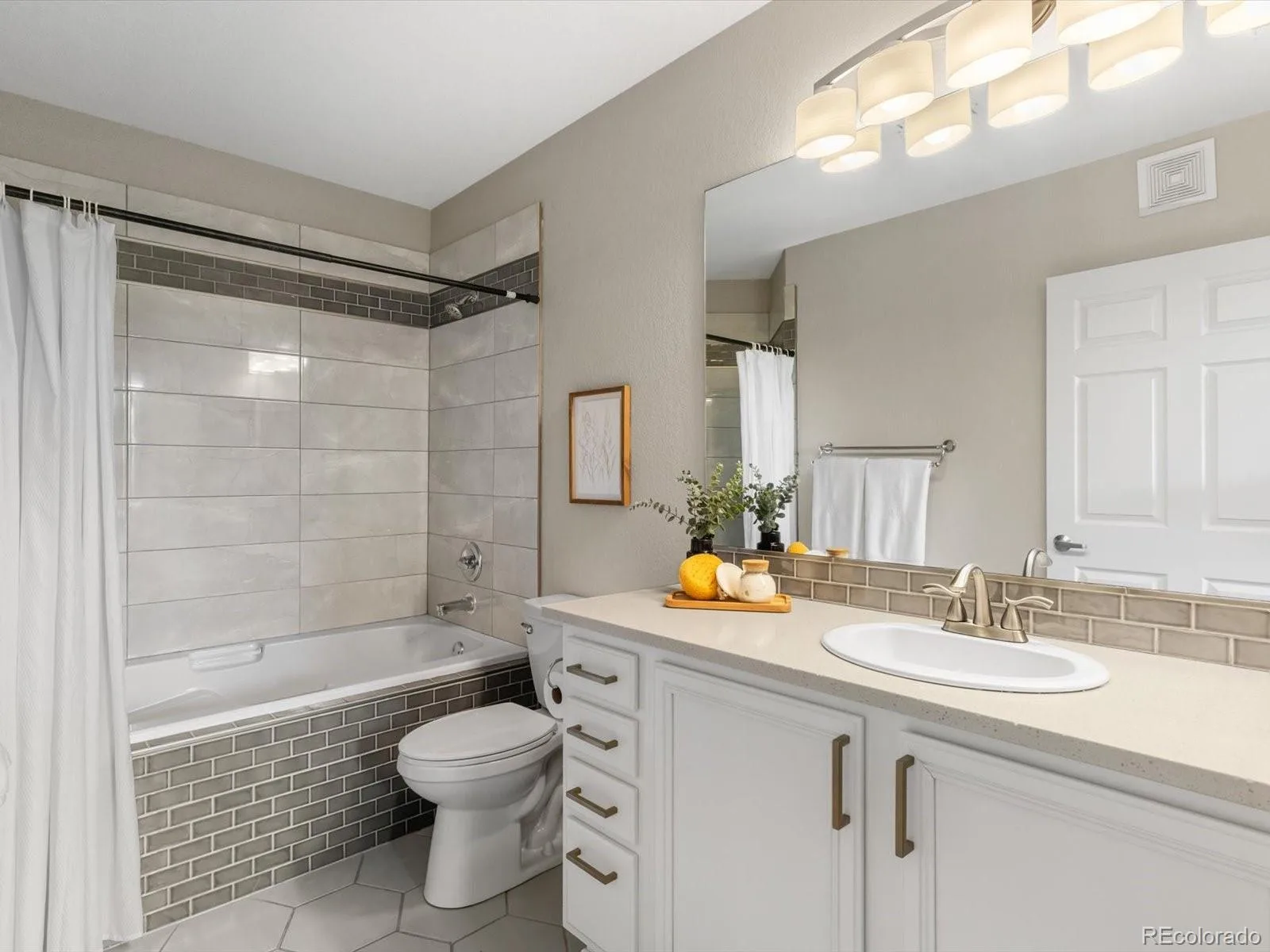 15475 Andrews Drive #214 Denver CO 80239 | MLS #REC1853584 06152026191734 1600 16