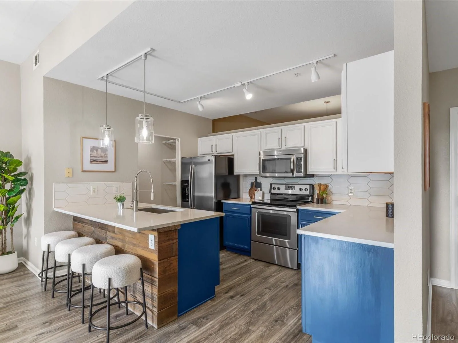 15475 Andrews Drive #214 Denver CO 80239 | MLS #REC1853584 06152026191734 1600 6
